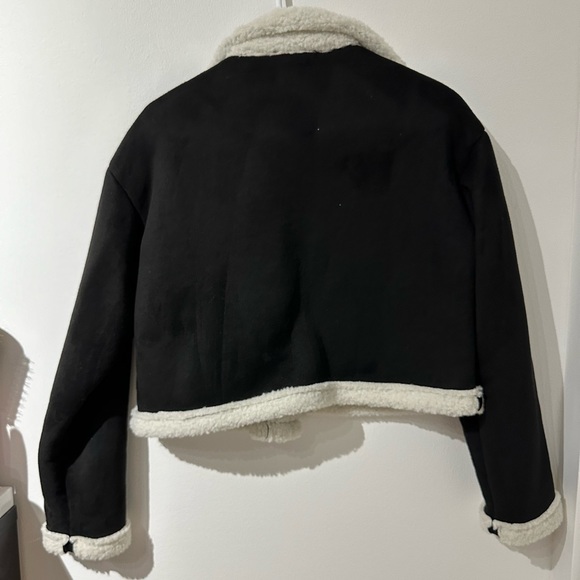 SHEIN Zip Up Contrast Teddy Collar Suede Jacket in Black & White - Picture 7 of 8